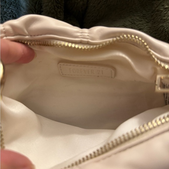 Forever 21 Cream Chain Shoulder Bag - Picture 3 of 3